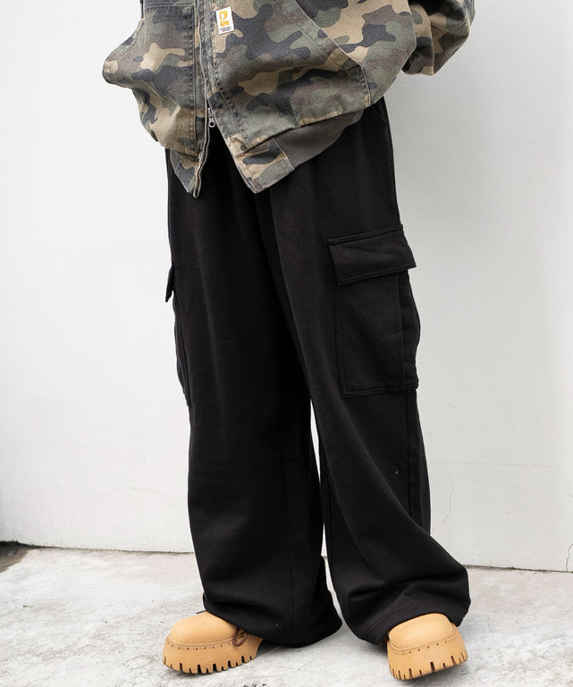 ブラック　モデル：159cm M着用