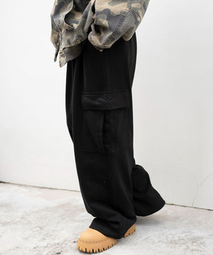 ブラック　モデル：159cm M着用