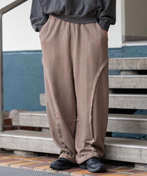 ブラウン　モデル：180㎝　L着用