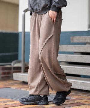 ブラウン　モデル：180㎝　L着用