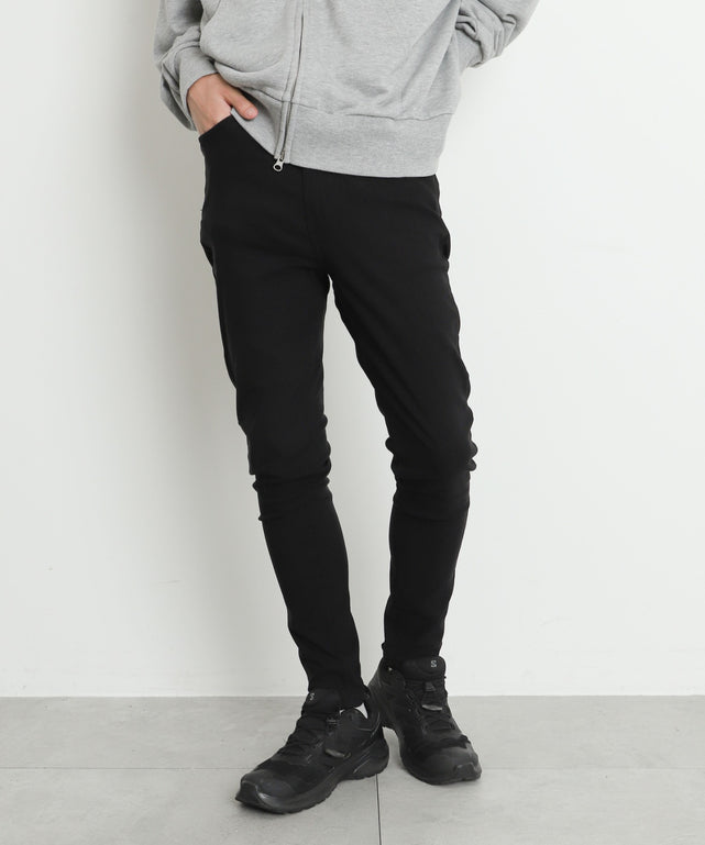 裏起毛スキニーパンツ/ブラック モデル：175cm L着用
