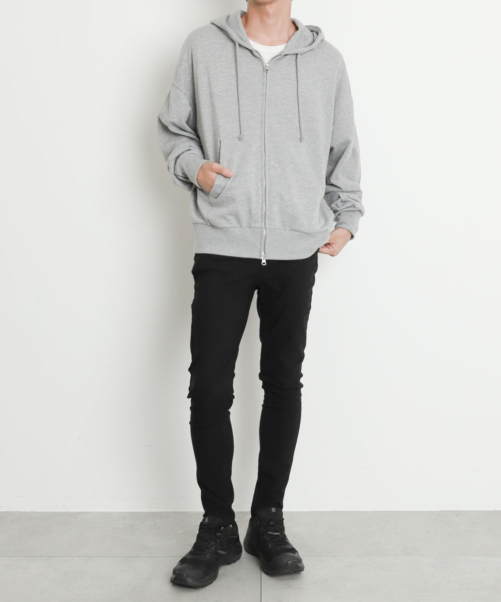 ブラック モデル：175cm L着用