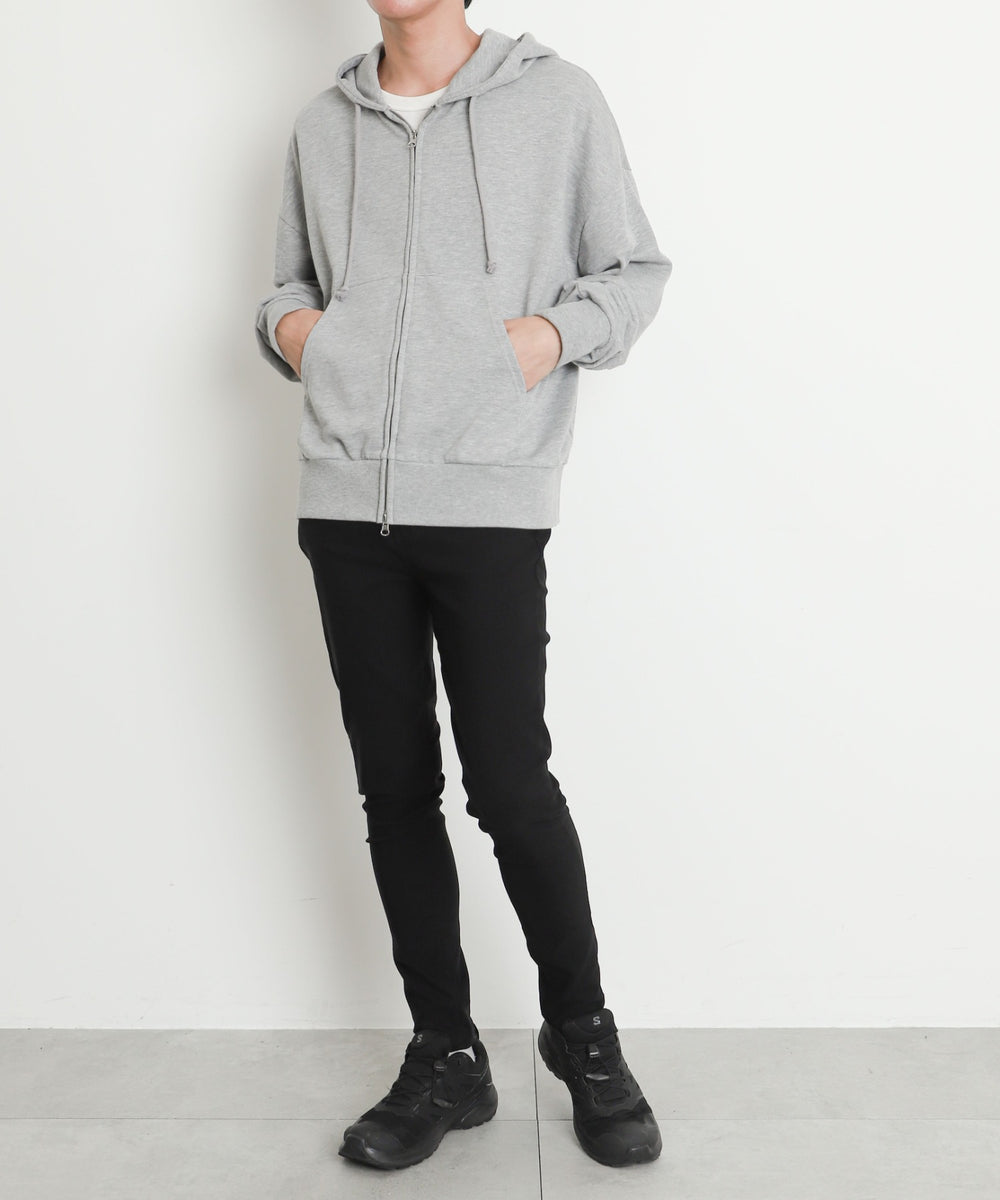 ブラック モデル：175cm L着用