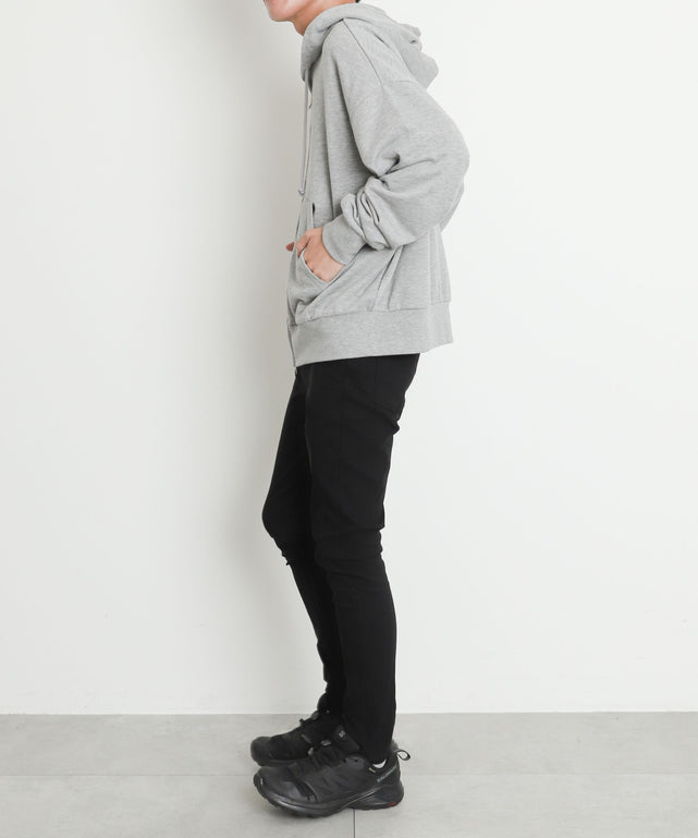 ブラック モデル：175cm L着用