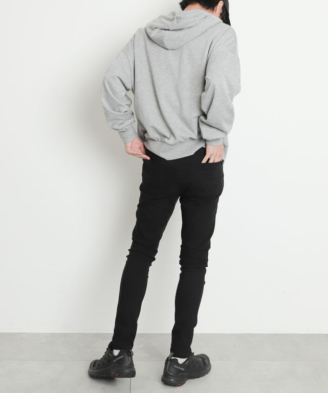 ブラック モデル：175cm L着用