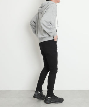 ブラック モデル：175cm L着用