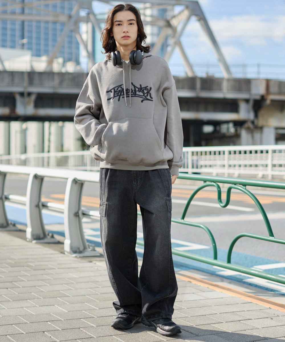 グレー モデル：175cm L着用