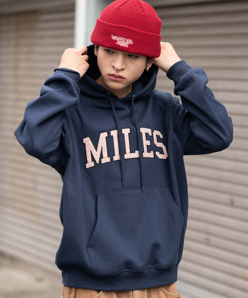 ネイビー　モデル：180㎝　L着用