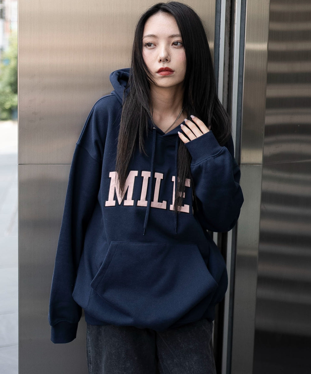 ネイビー　モデル：159cm M着用