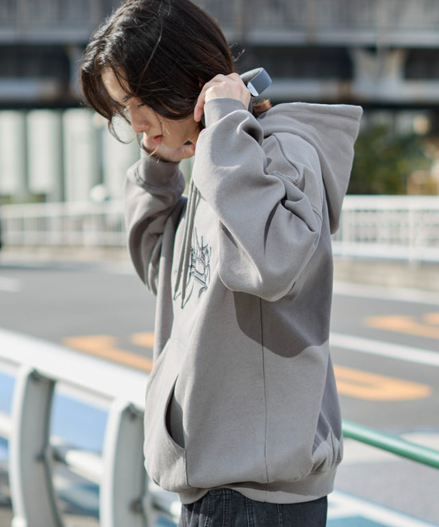 グレー モデル：175cm L着用