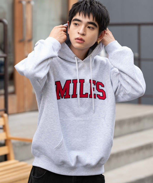 アッシュグレー　モデル：180㎝　L着用