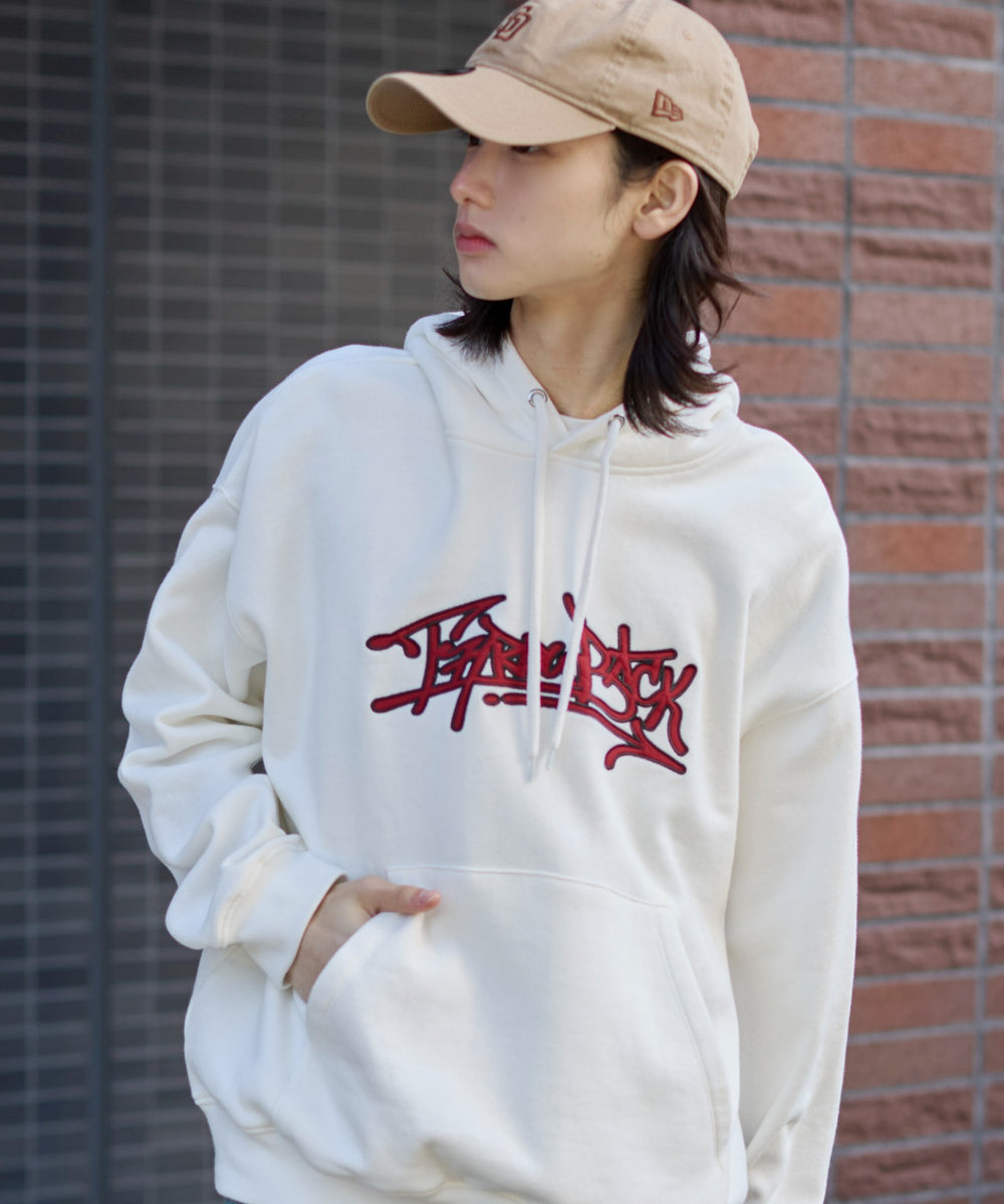 ホワイト モデル：175cm L着用