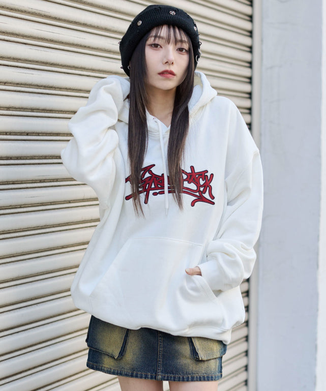 ホワイト　モデル：159cm M着用