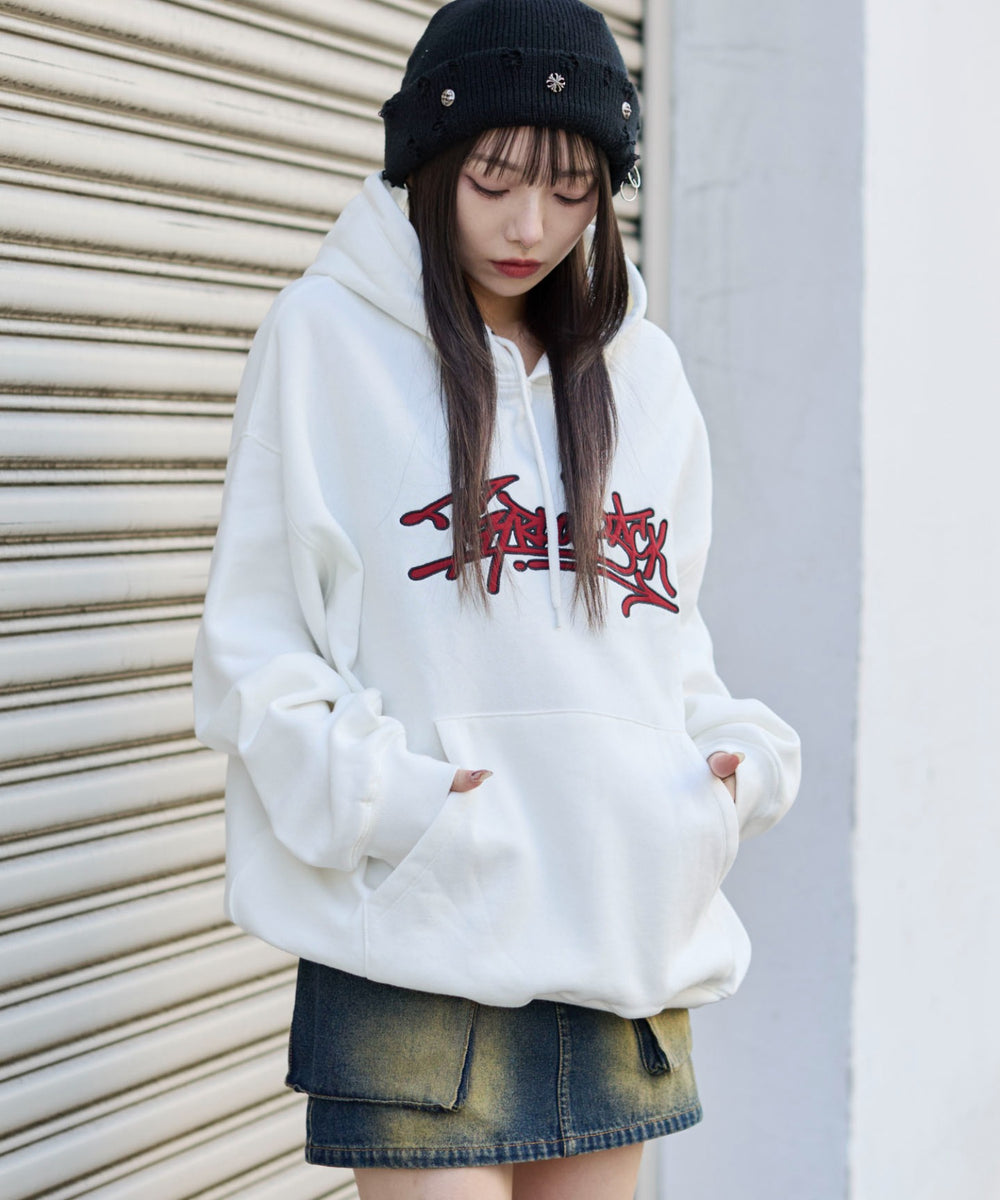 ホワイト　モデル：159cm M着用