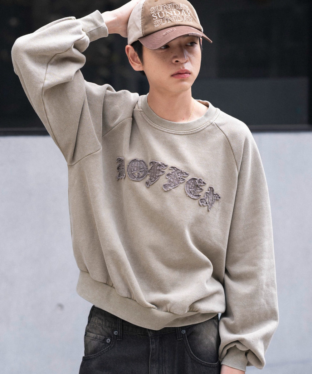 ベージュ モデル：180cm L着用