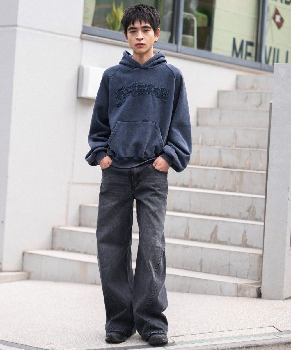 ネイビー モデル：180cm L着用