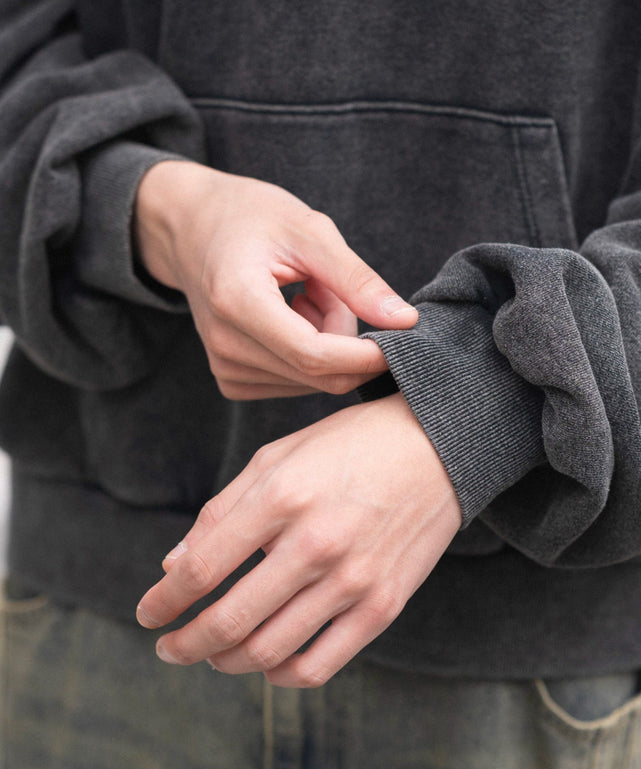 裏起毛ショートグラフィックプルパーカー