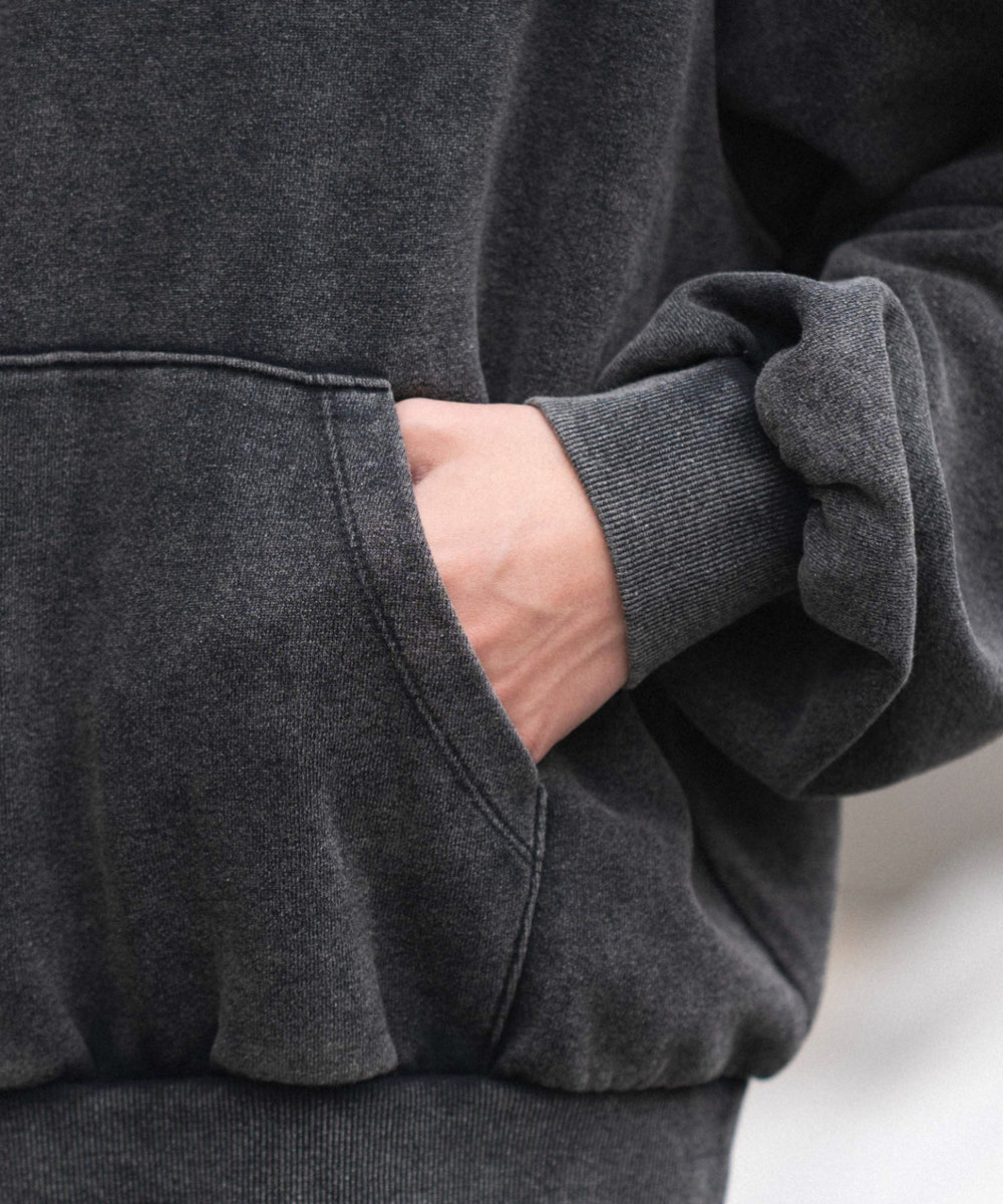 裏起毛ショートグラフィックプルパーカー