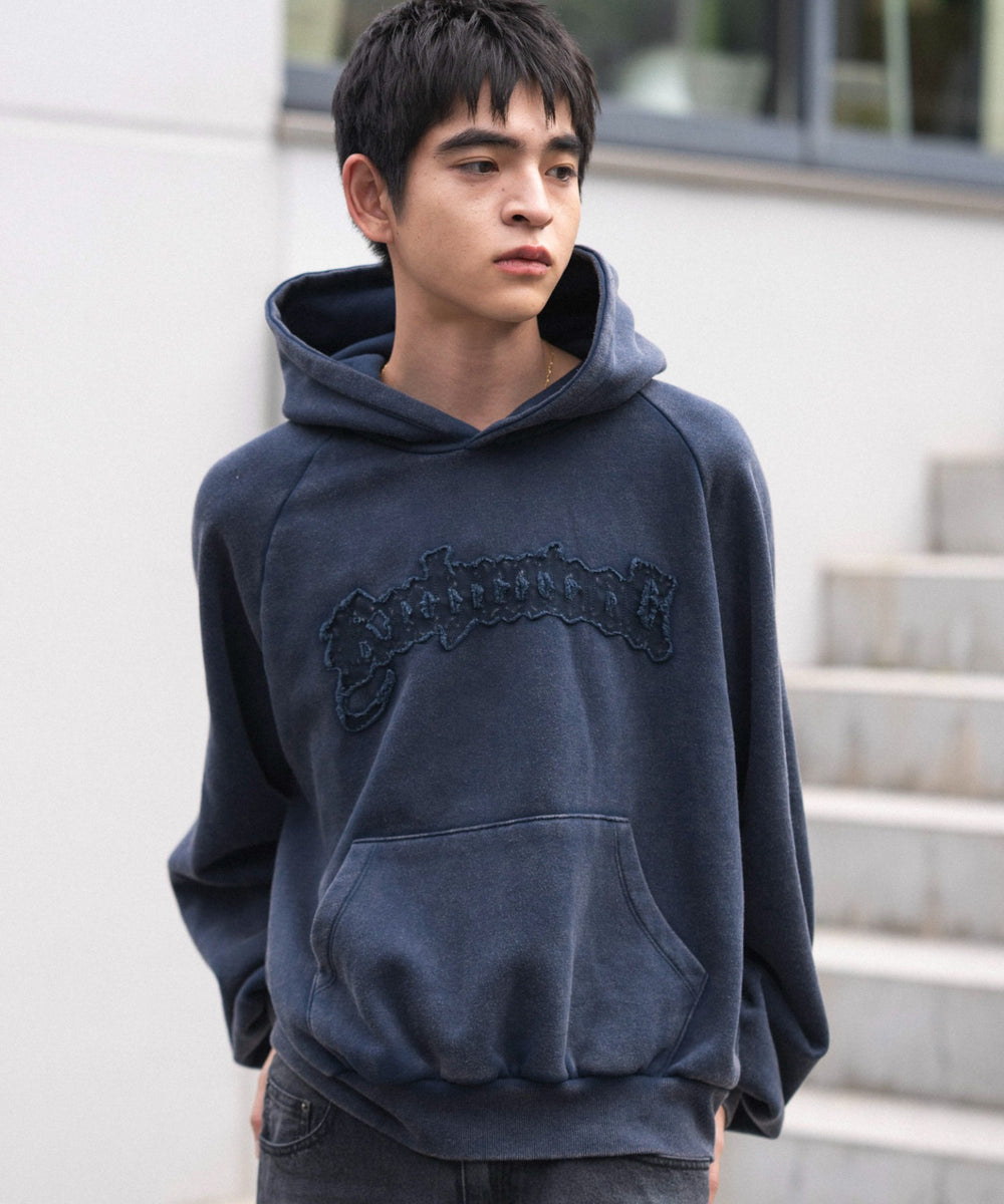 ネイビー モデル：180cm L着用