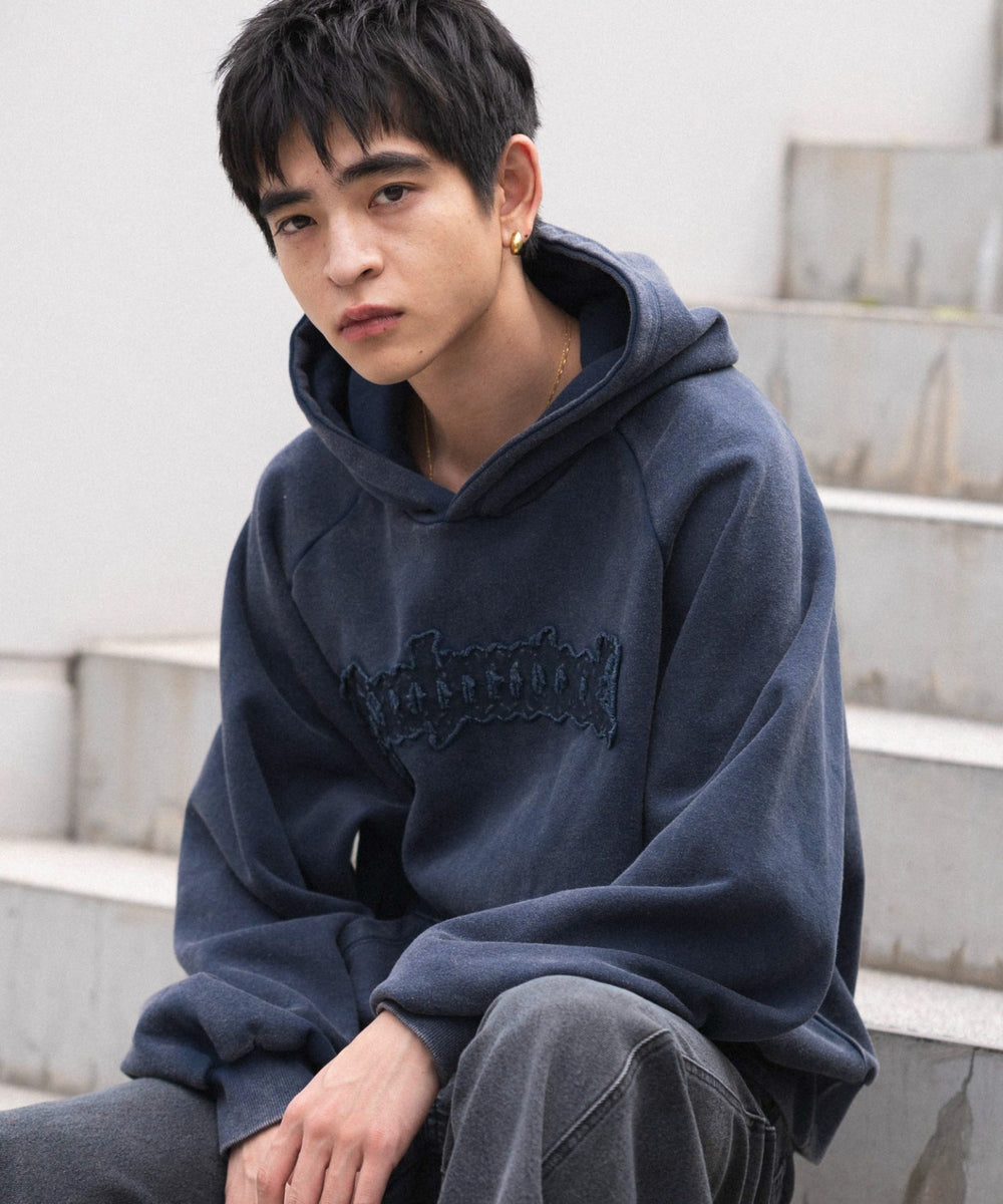 ネイビー モデル：180cm L着用