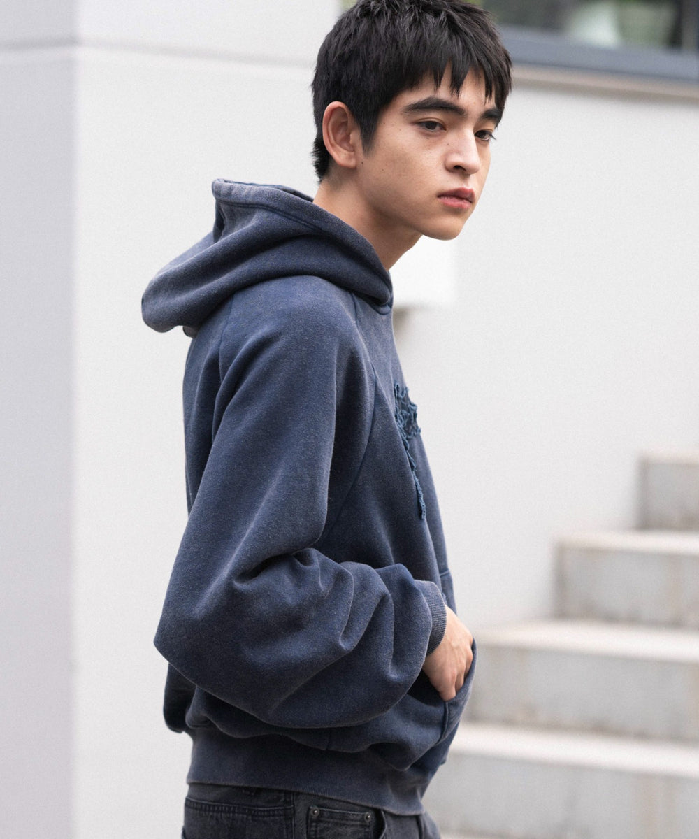 ネイビー モデル：180cm L着用