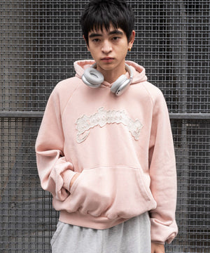 ピンク モデル：180cm L着用