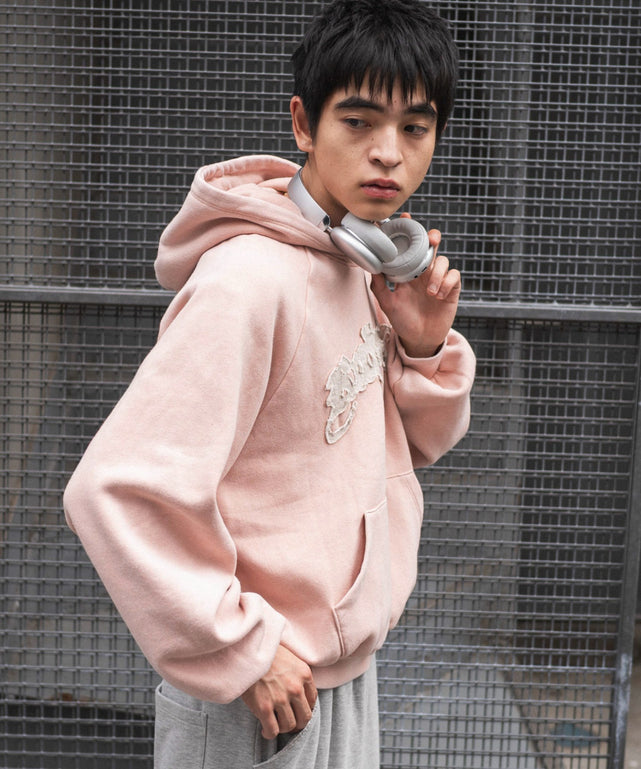 ピンク モデル：180cm L着用