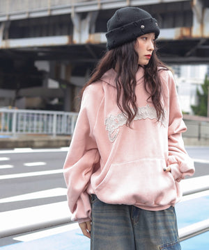 ピンク　モデル：161cm L着用