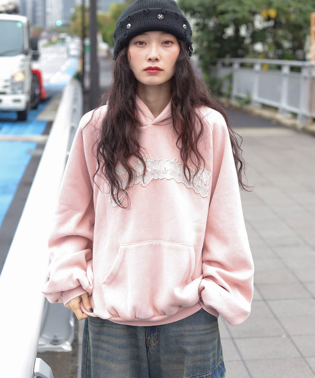 ピンク　モデル：161cm L着用