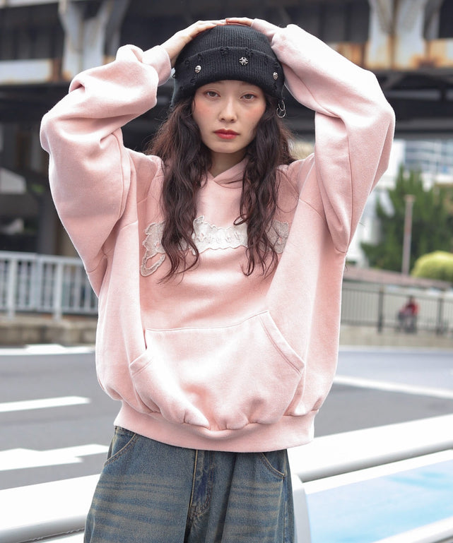 ピンク　モデル：161cm L着用