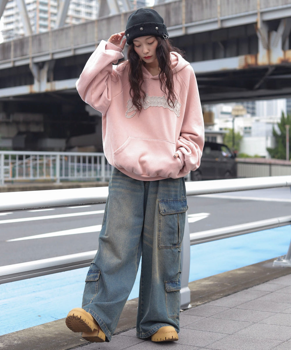 ピンク　モデル：161cm L着用