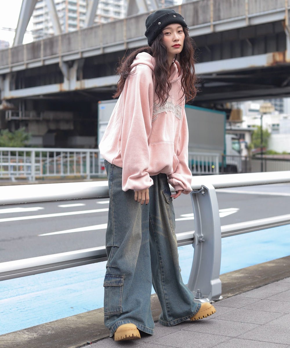 ピンク　モデル：161cm L着用