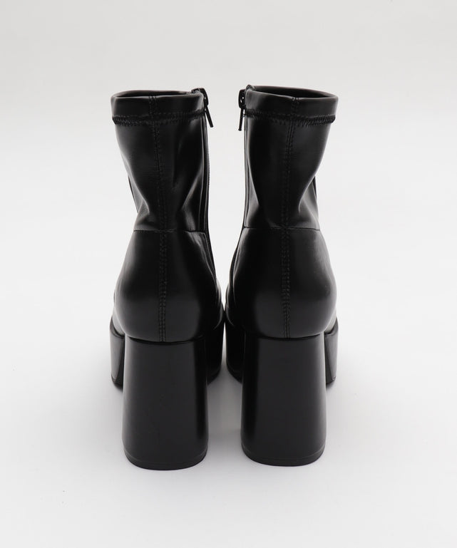 ストレッチヒールショートブーツ