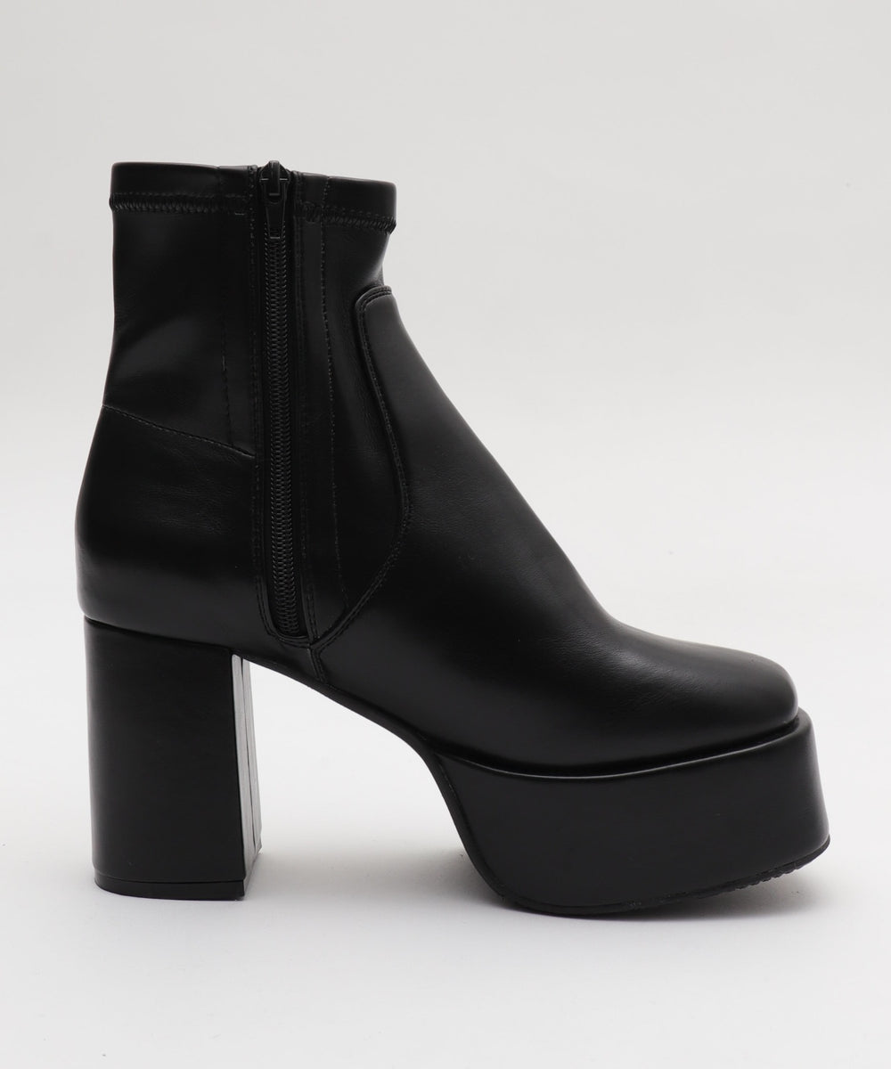 ストレッチヒールショートブーツ