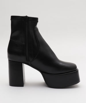 ストレッチヒールショートブーツ