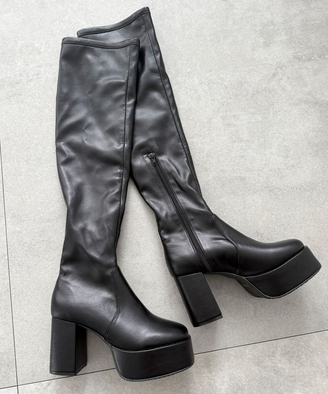 ブラック（PU）