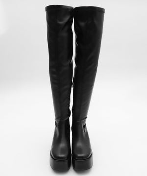 ニーハイブーツ