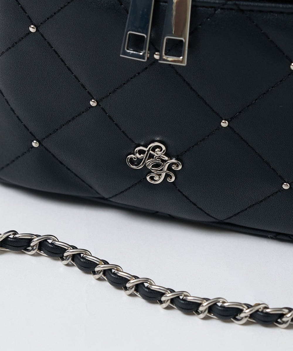 メタルパーツキルティングバニティショルダー