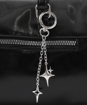キラキラチャーム付きドラムボストンバッグ