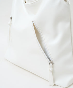 トライアングルトート