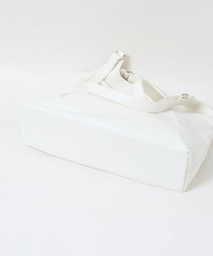 トライアングルトート