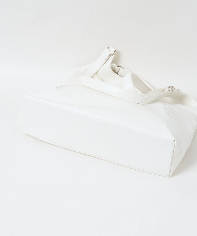 トライアングルトート