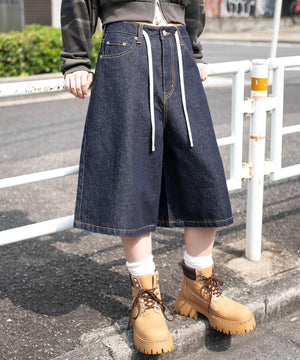 デニムインディゴ　モデル：159cm M着用