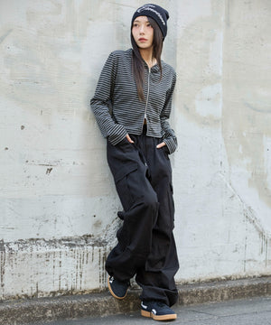 ブラック　モデル：159cm M着用