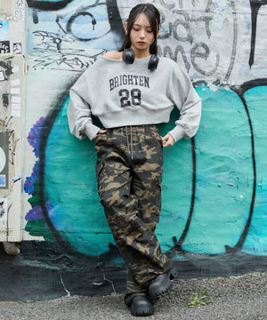 柄１　モデル：159cm M着用