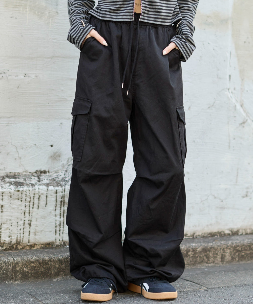 ブラック　モデル：159cm M着用