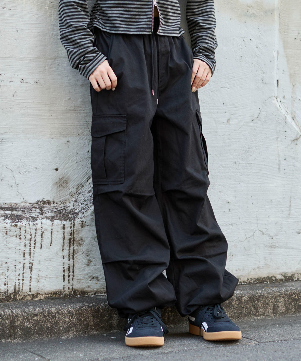 ブラック　モデル：159cm M着用