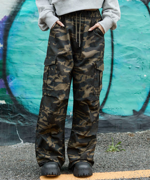 柄１　モデル：159cm M着用