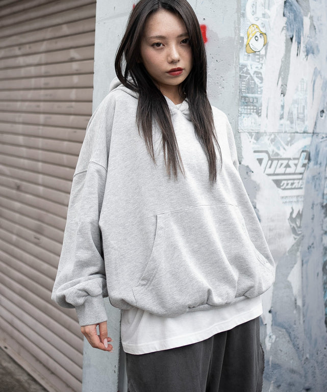 バルーンクロップドプルパーカー/杢グレー　モデル：159cm M着用