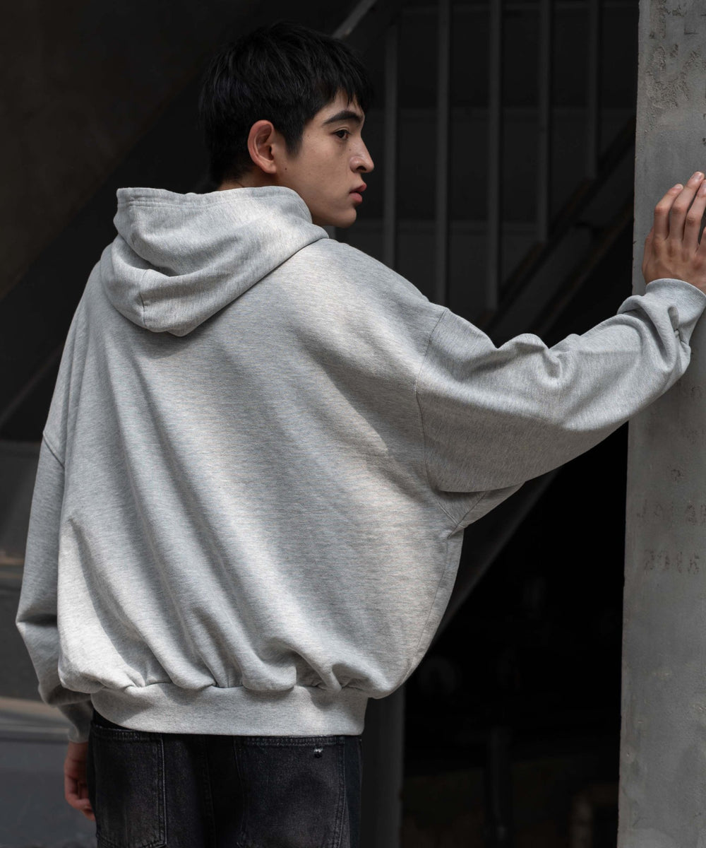 杢グレー　モデル：180㎝　L着用